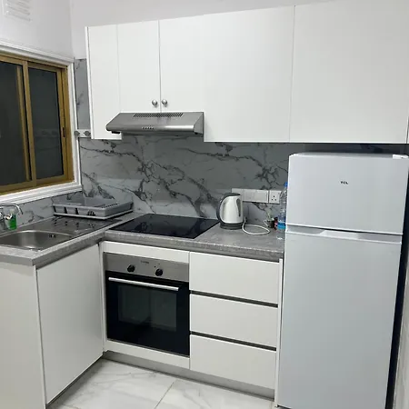 Jane 11 - 2 Bedrooms Finikoudes