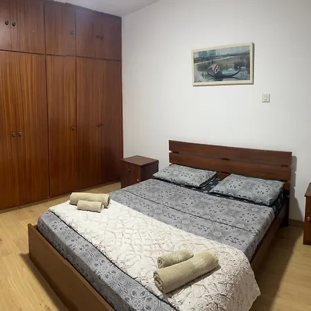 Lägenhet Jane 11 - 2 Bedrooms Finikoudes